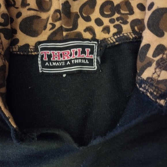 “Thrills” tee - Size 2x - Picture 2 of 3